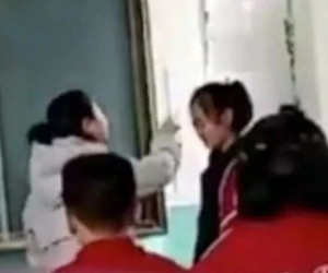 Bé gái 9 tuổi bị giáo viên đánh đến xuất huyết não vì làm bài tập sai, cảnh sát kết luận: Cô giáo hoàn toàn không có lỗi, dư luận cũng ủng hộ
