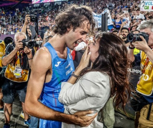 Olympic Paris 2024: Mải vẫy cờ làm rơi nhẫn cưới xuống sông, VĐV Italia viết tâm thư xin lỗi vợ 'điểm 10 không có nhưng'