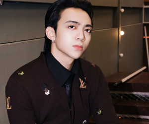 SOOBIN khuyên các nghệ sĩ trẻ 'hãy biết giữ mình', thấy 1 gương mặt Gen Z như phiên bản nâng cấp của mình