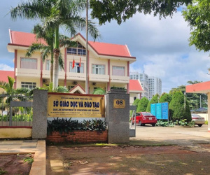 Vì sao Đắk Lắk chậm xử lý trách nhiệm 1 nữ hiệu trưởng nhiều vi phạm?