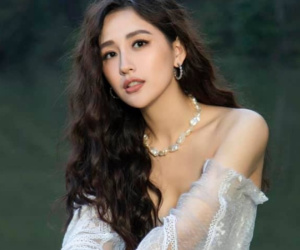HOT: Hoa hậu Mai Phương Thúy lên xe hoa