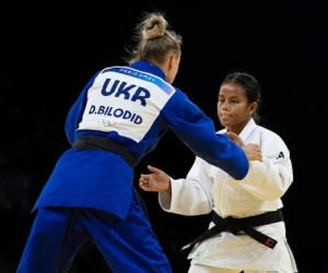 VĐV 15 tuổi bay gần nửa vòng Trái đất đến đấu Olympic đúng 5 giây rồi về