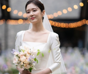 Jang Nara: Mỹ nhân hack tuổi bị fan Trung Quốc 'ghim' 15 năm, nghi hẹn hò loạt tài tử trước khi 'hạ cánh' bên chồng trẻ