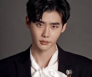 Cực HOT: Lee Jong Suk đang ở Đà Nẵng!