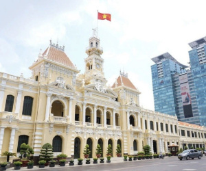Từ 1/8, UBND không tiếp nhận hồ sơ giấy từ các đơn vị