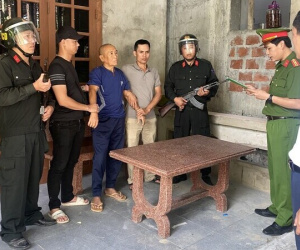 Bắt ông Nguyễn Văn Nhơn về tội xâm phạm lợi ích nhà nước, cá nhân