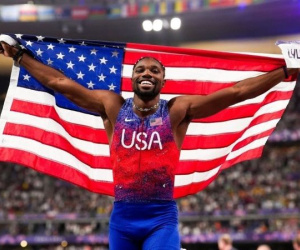 Kinh điển đua HCV chạy 100m Olympic: VĐV điền kinh Mỹ đánh bại đối thủ nhờ hơn 5 phần nghìn giây