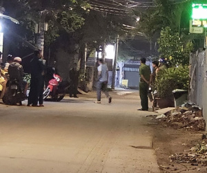 Người đàn ông gục chết trên xe ở TPHCM, công an tìm người phụ nữ đi cùng