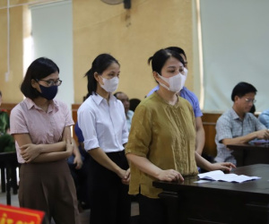 'Đội giá' thiết bị giáo dục, nữ giám đốc cùng thuộc cấp lĩnh án