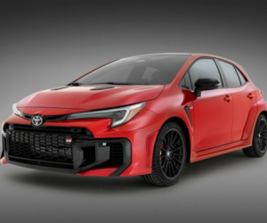 Chi tiết Toyota GR Corolla 2025, thêm bản số tự động 8 cấp