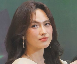 Yêu cầu hoa hậu, diễn viên cầm rắn hô tên để làm gì?