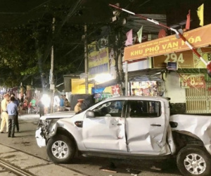 Khởi tố vụ án tàu hỏa đâm xe ô tô làm 4 người thương vong