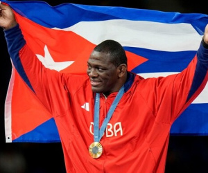 Đô vật Cuba giành 5 HCV, vượt huyền thoại Michael Phelps để thiết lập kỷ lục Olympic