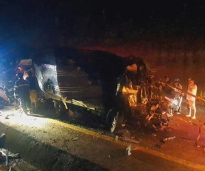 Ôtô tải gây tai nạn liên hoàn khiến ba người chết