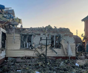 300 quân và 30 xe tăng Ukraine bất ngờ tấn công xuyên biên giới, bắt sống lính Nga: Moscow hành động khẩn
