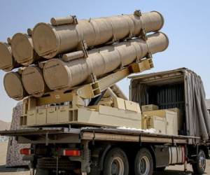 Reuters: Iran sắp chuyển giao cho Nga hàng trăm tên lửa đạn đạo