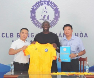 CLB Việt Nam bị FIFA phạt nặng, nguy cơ bỏ V.League 2 xuống đá giải hạng Ba