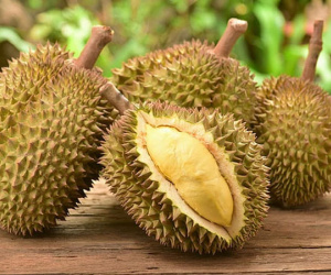 Chưa từng có: Loại quả 'vua của các loại vua' bất ngờ xuống giá, rẻ hơn cả hàng bình dân
