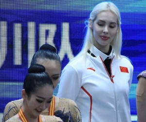 Bị cấm đi Olympic, 'nữ thần' TDDC Nga sang Trung Quốc làm 'quân sư', giành luôn HCV lịch sử