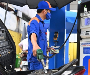 Vì sao giá xăng bất ngờ tăng trở lại?