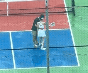 Người vợ lên tiếng làm rõ thông tin 'quay lén nữ học viên và thầy giáo trên sân pickleball'