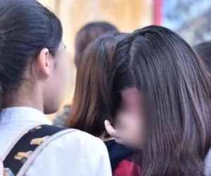Tra cứu điểm chuẩn đại học 2024, phát hiện đỗ nguyện vọng 1, nữ sinh ở Hà Nội thảng thốt: Hối hận quá!