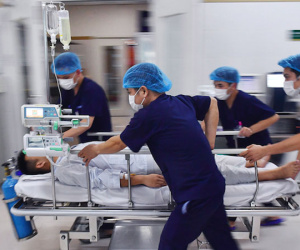 Sau bữa tối, 3 người một nhà xuất hiện dấu hiệu lạ phải đi cấp cứu