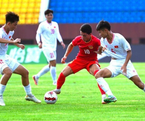 Báo Trung Quốc: 'Chiến thắng 4-0 trước tuyển Việt Nam đã khiến người hâm mộ sáng mắt!'