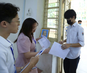 Thí sinh trên 9,5 điểm mỗi môn vẫn trượt: Bộ Giáo dục và Đào tạo nói gì?