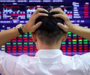 Nhà đầu tư làm gì để tránh mất vốn khi cổ phiếu bị hủy niêm yết?