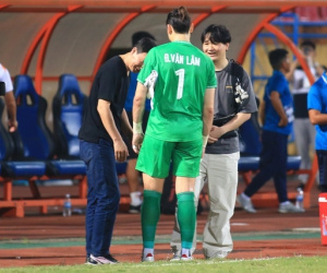 Lo mất suất tại AFF Cup, Văn Lâm không vội xuống Hạng Nhất, nán lại V.League thi đấu thêm