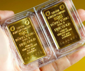 Giá vàng miếng SJC bất ngờ tăng vọt lên 81 triệu đồng