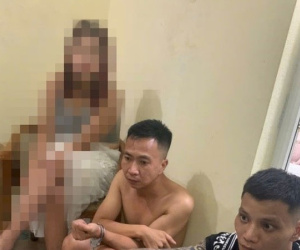 Bé gái 14 tuổi sử dụng ma tuý cùng 2 gã đàn ông trong nhà nghỉ