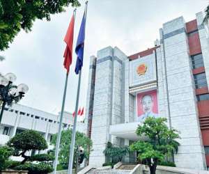 Hà Nội luân chuyển hàng loạt lãnh đạo, nhiều người giữ chức 19 năm