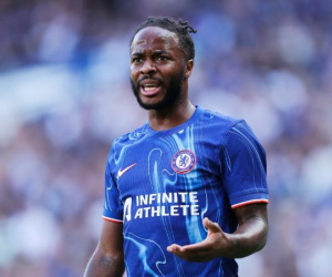 Aston Villa giải cứu Sterling khỏi 'địa ngục' Chelsea