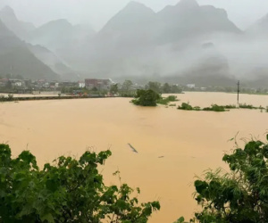 Mưa lớn, các tỉnh miền núi phía Bắc ngập sâu, sạt lở nghiêm trọng