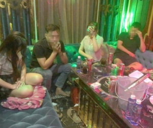Biến phòng thu âm thành 'bãi đáp' bay lắc