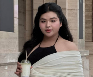 Danh tính cô gái phiên dịch cho Tường San trong chung kết Miss International Queen khiến netizen thốt lên: 'Quá đỉnh'