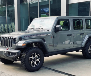 Giá xe Jeep Wrangler tại Việt Nam giảm tới 800 triệu đồng tại đại lý