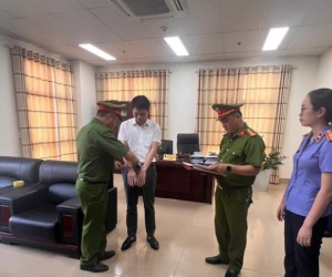 Một phó giám đốc sở bị bắt vì nhận hối lộ