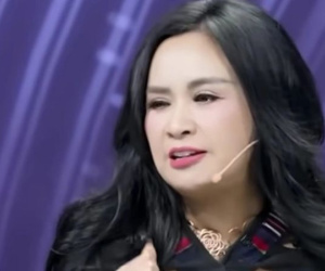 NSND Thanh Lam nhắn nhủ đàn em: 'Em có đâm lén chị thì chị vẫn là chị đại'