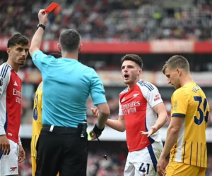 Declan Rice xin lỗi về tấm thẻ đỏ suýt khiến Arsenal phải trả giá