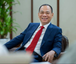 Khẳng định đầu tư cho VinFast đến khi hết tiền thì thôi, tỷ phú Phạm Nhật Vượng tiếp tục tài trợ gần 3.300 tỷ trong nửa đầu năm