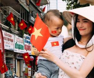 Có một TP.HCM đẹp yên bình dưới sắc cờ rực rỡ ngày Tết Độc Lập
