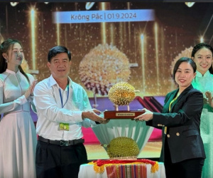 Nữ doanh nhân trúng đấu giá quả sầu riêng Ri6 1,4 tỉ đồng là ai?