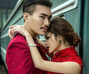 Đại gia lặn mất tăm khi cô bồ 'cưng như nữ hoàng' sinh con gái