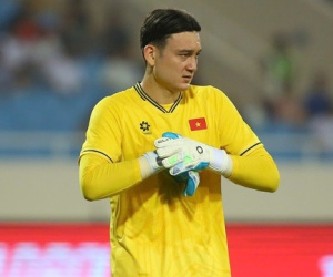 HLV Kim Sang-sik nói thẳng về Đặng Văn Lâm, xin lỗi CĐV vì màn trình diễn của tuyển Việt Nam