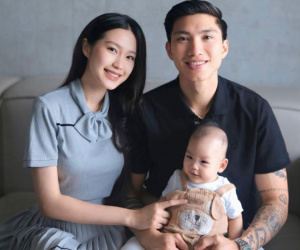 Bị dân mạng hỏi dò chuyện ít cho con về quê nội, Đoàn Văn Hậu - Doãn Hải My phản ứng ra sao?