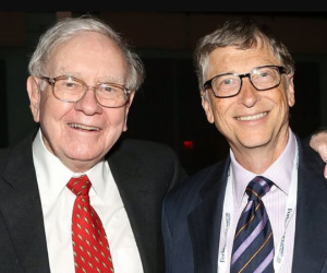 Từng ‘soi’ biển số để theo dõi giờ đi làm của nhân viên, Bill Gates sững người hối hận vì một câu nói của bạn thân Warren Buffett