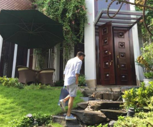 Cận cảnh căn biệt thự bị rao bán của Đàm Vĩnh Hưng